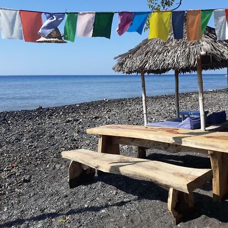 Barracuda Beach Hostel Амед Экстерьер фото