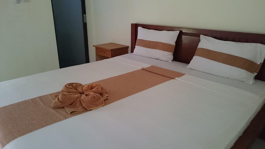 Barracuda Beach Hostel Амед Экстерьер фото